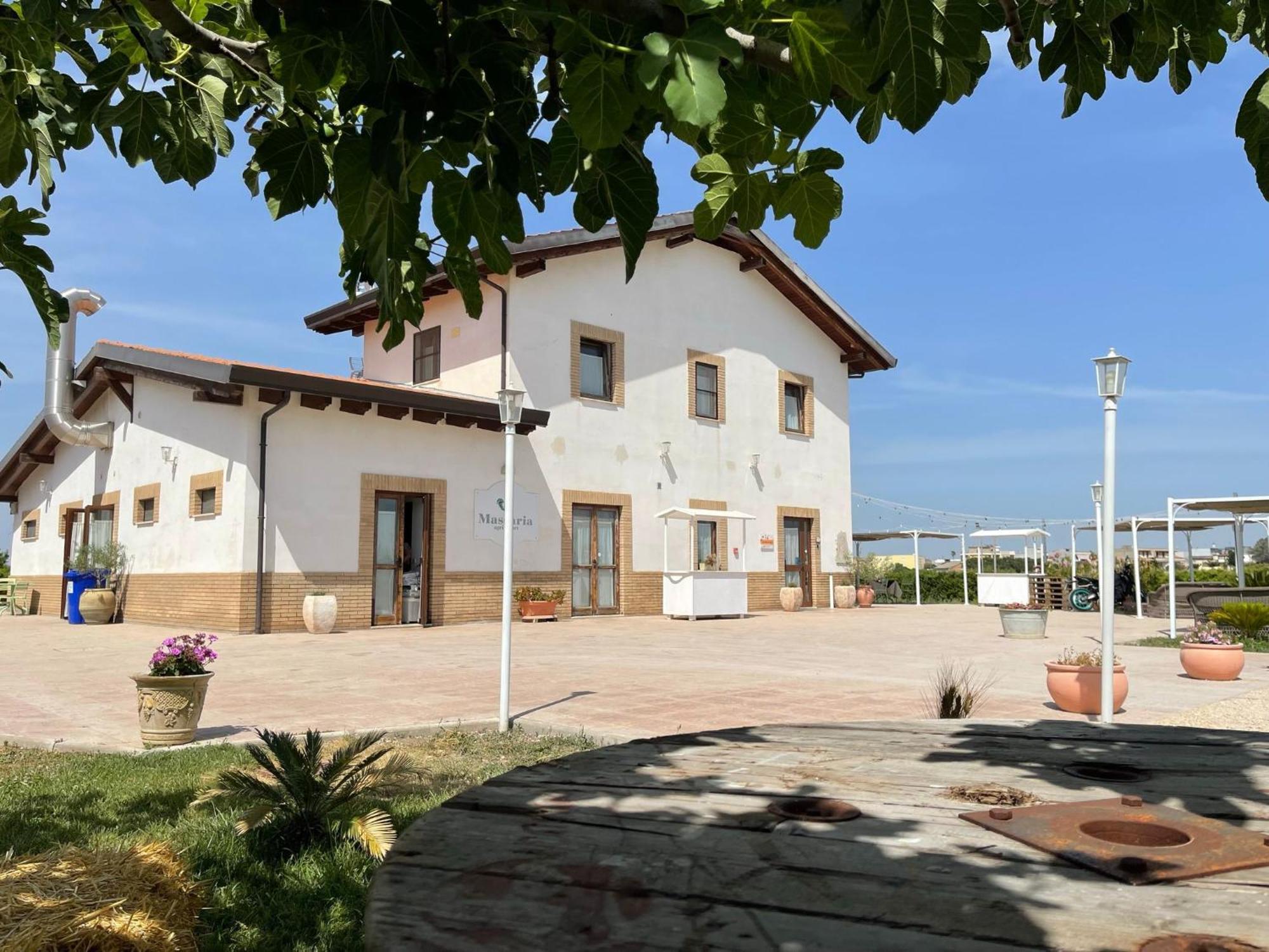 La Massaria Agriresort Orta Nova Exterior photo